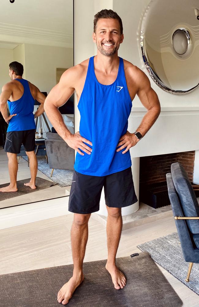 Tim Robards continues to work out while in isolation.