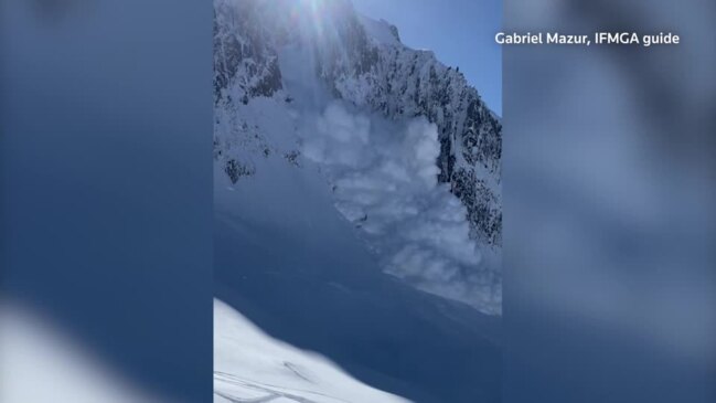 Avalanche hits French Alps near skiers