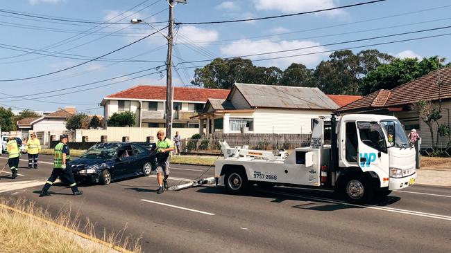 A tow truck preparing to move the car. Picture: Eliza Barr