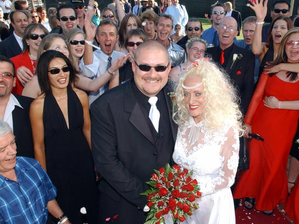 Stormy Daniels marries her husband Mark Garner and is surrounded by wellwishers on Light Square