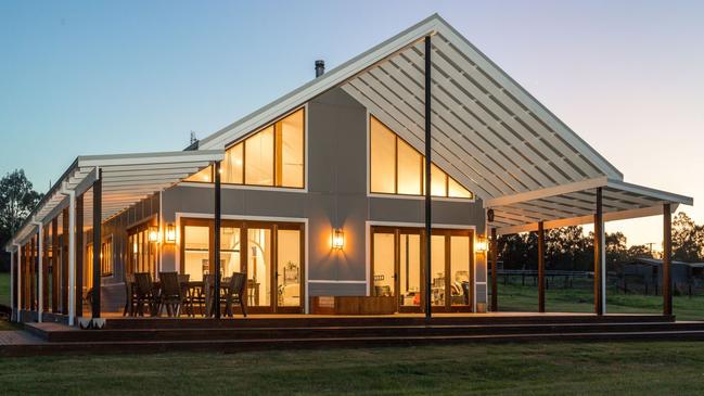 This luxurious home in the Hunter Valley has sold.