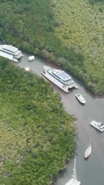 Yachts and boats flee as cyclone Jasper approaches