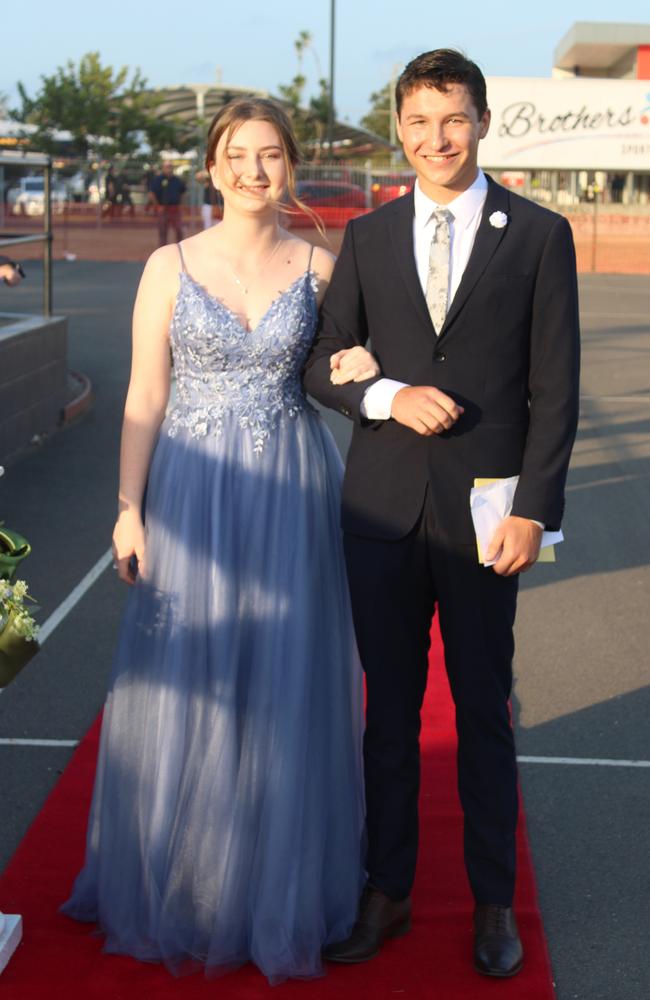 Skyla Gilles and Jordan Evans at the 2023 Bundaberg North State High School Prom.