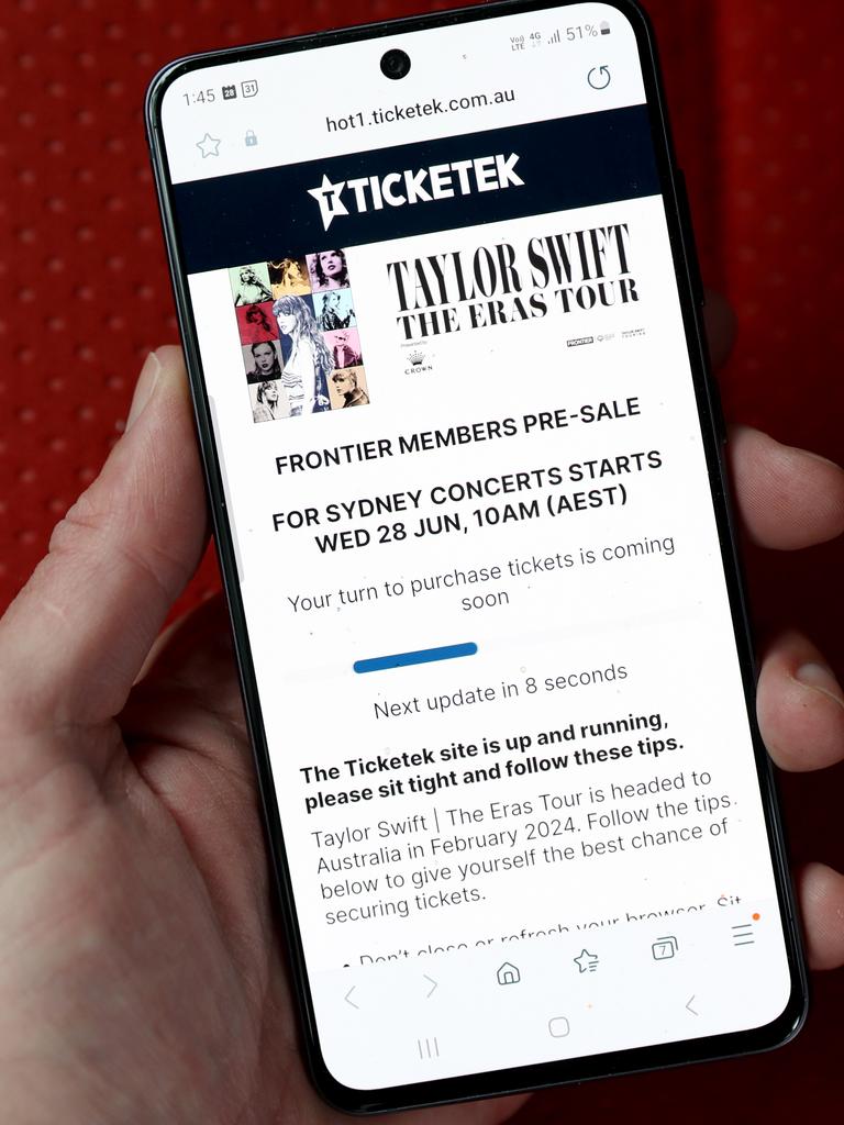 Ticketing queues cost the Australian economy more than $200 million in lost productivity. Picture: NCA NewsWire.