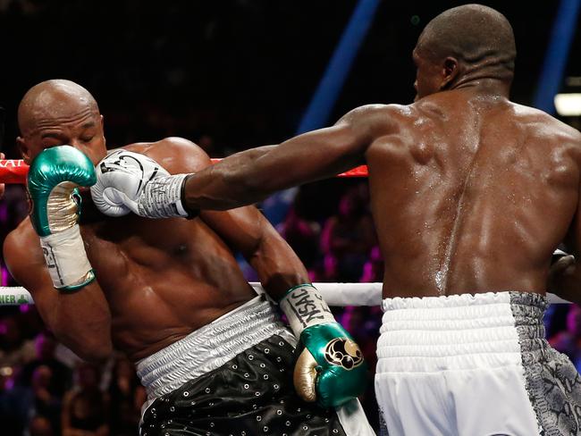 Floyd Mayweather Vs. Conor McGregor, Andre Berto Says McGregor Can Win ...