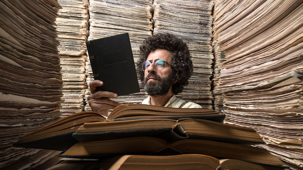 "Dear Diary. There's loads of gold and copper and stuff around here somewhere, but someone else will need to dig it all up." Pic via Getty Images.