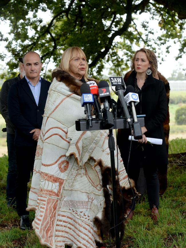 Aunty Geraldine Atkinson, centre, with Victorian Deputy Premier James Merlino and Aboriginal Affairs Minister Gabrielle Williams. Picture: NCA NewsWire / Andrew Henshaw