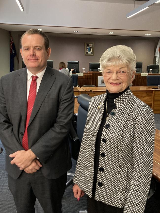 Dubbo mayor Stephen Lawrence and deputy mayor Anne Jones. Picture: Ryan Young