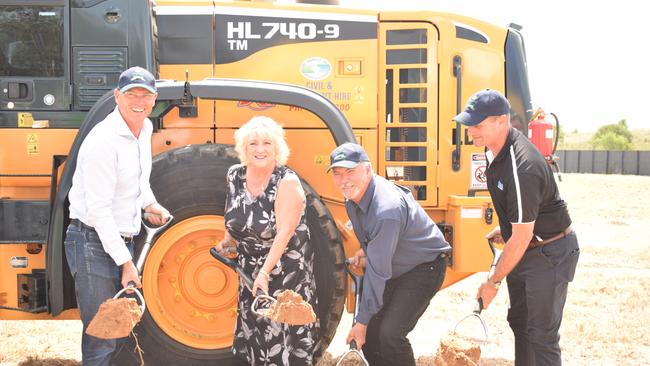 Director of Tropical Pineapples and Hidden Valley Harvest Joe Craggs, Federal Member for Capricornia Michelle Landry, Livingstone Shire Council Mayor Bill Ludwig and Principal of ASM Builders Sam Milfull.