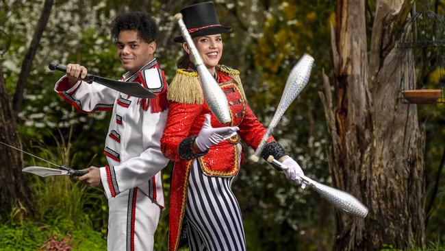 Contortionist Leo Mendez, aka ‘Bone Breaking Leo’, met his Adelaide juggler wife Katie Wright Dynamite overseas. Picture RoyVphotography