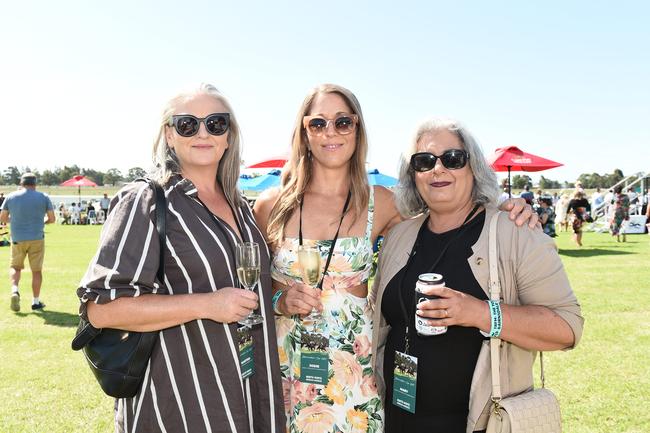 Bairnsdale Cup 2025. Martien Bennett, Jodie Gilbert, Mary Forrester. Picture: David Smith