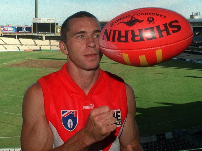 Swans captain Paul Kelly in 1999 at the SCG.