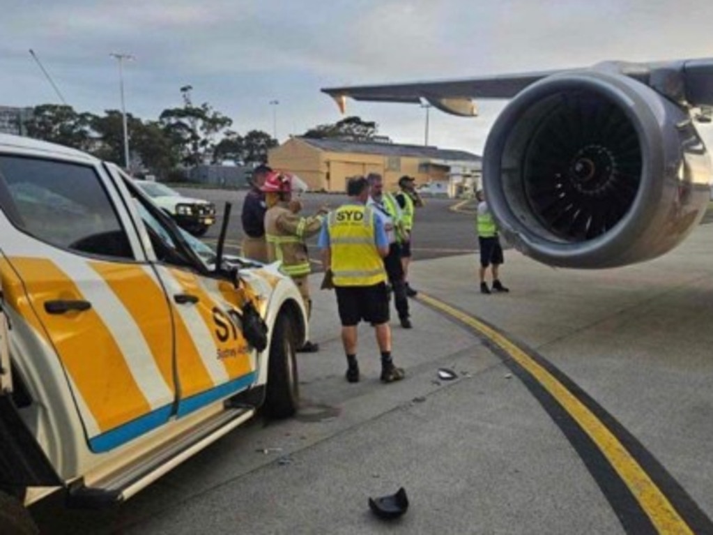 Jetstar plane crashes into ute at Sydney airport The Advertiser