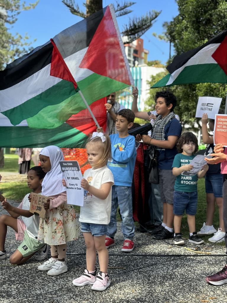 Children attending a Palestine solidarity rally held at Victoria Park, Broadbeach on 18.11.23. Picture: Amaani Siddeek