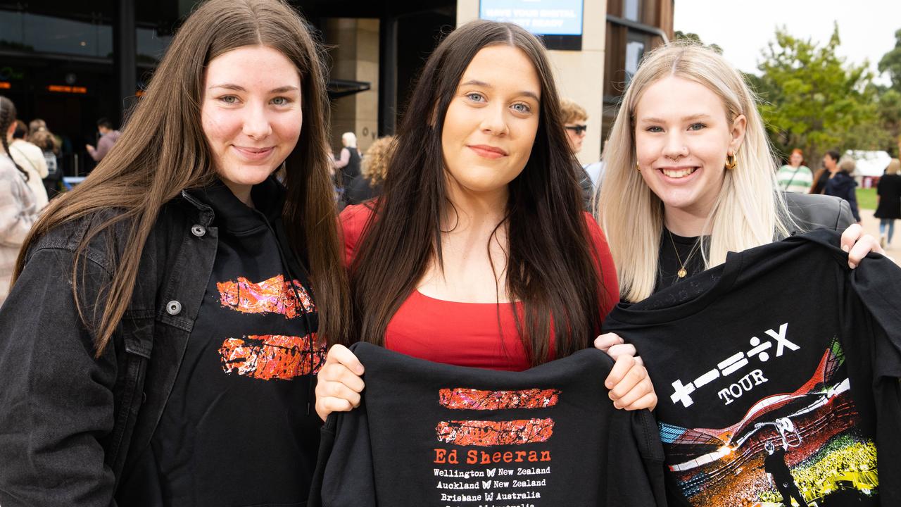 Concert goers outside of Adelaide Oval excited to see Ed Sheeran live in Adelaide, Kaurna Yarta, Tuesday, March 7, 2023. (The Advertiser/ Morgan Sette)