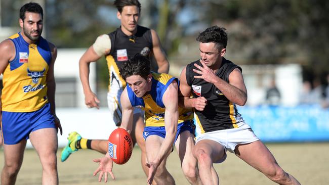 Luke Nelson collects another possession for the Bulls.