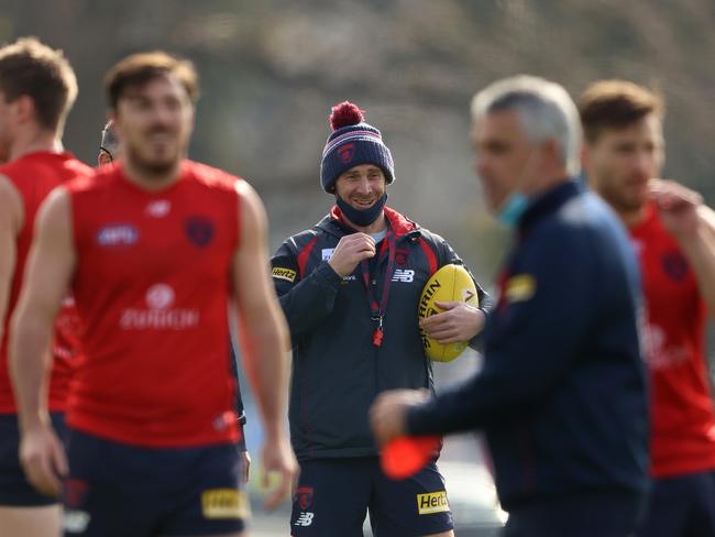 MELBOURNE, AUSTRALIA - AUGUST 27: Demons coach, Simon Goodwin looks on during a Melbourne Demons AFL training session at Gosch's Paddock on August 27, 2021 in Melbourne, Australia. (Photo by Robert Cianflone/Getty Images)