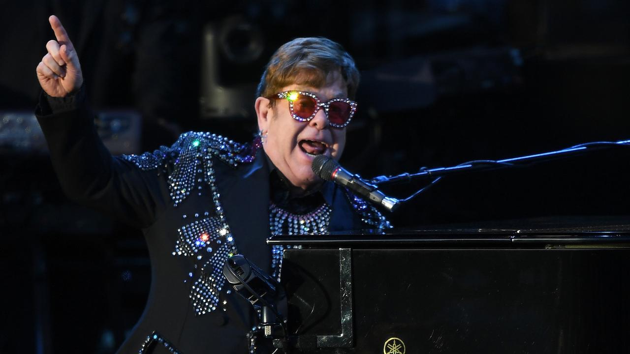 Elton expected to recover ahead of shows, tour promoter says | Daily ...