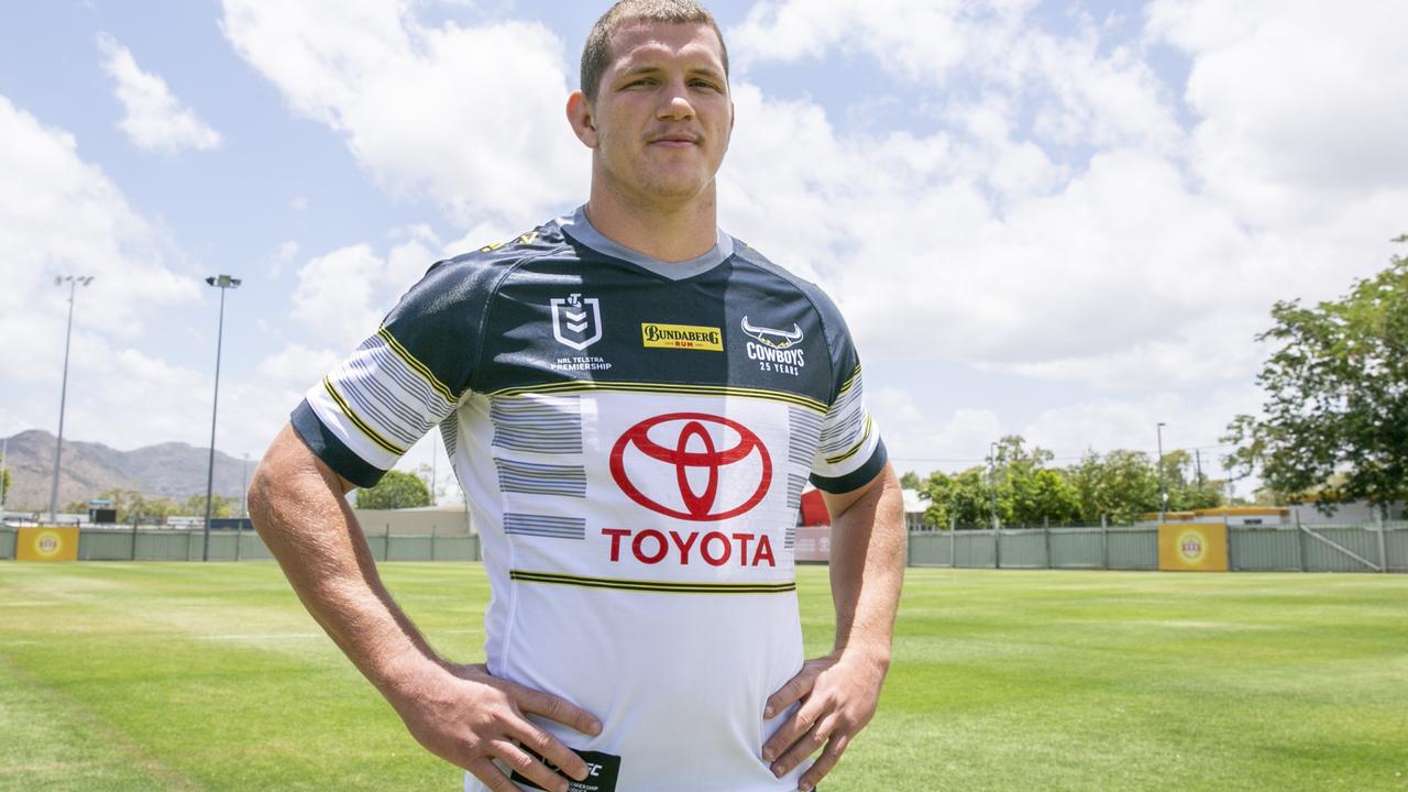 25 Official 2019 North Queensland Cowboys NRL jersey signed by squad