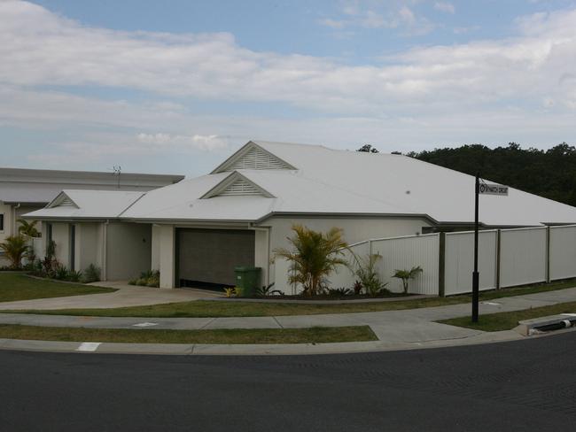 White Roofed homes better for the Environment.Chelbrooke display home At the Gold Coast,  Observatory Estate .