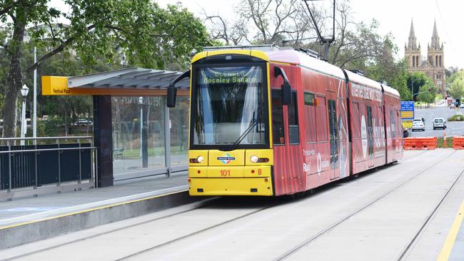 “We are announcing because we want every would-be tenderer for the trams and trains to have the benefit of being forewarned – it is now a case of buyer beware,” said Peter Malinauskas.