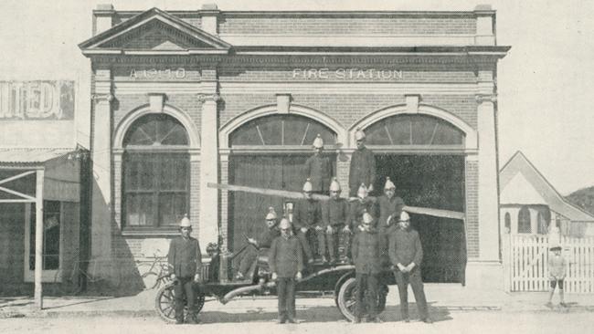 Bundaberg Fire Brigade, 1927. Formed in 1884 to combat disastrous fires, the brigade upgraded to a modern motor engine in 1923. The Central Station was built in 1917 and housed a superintendent with 14 men and complete equipment. Source: The Burnett and Isis Pictorial via Centre for the Government of Queensland