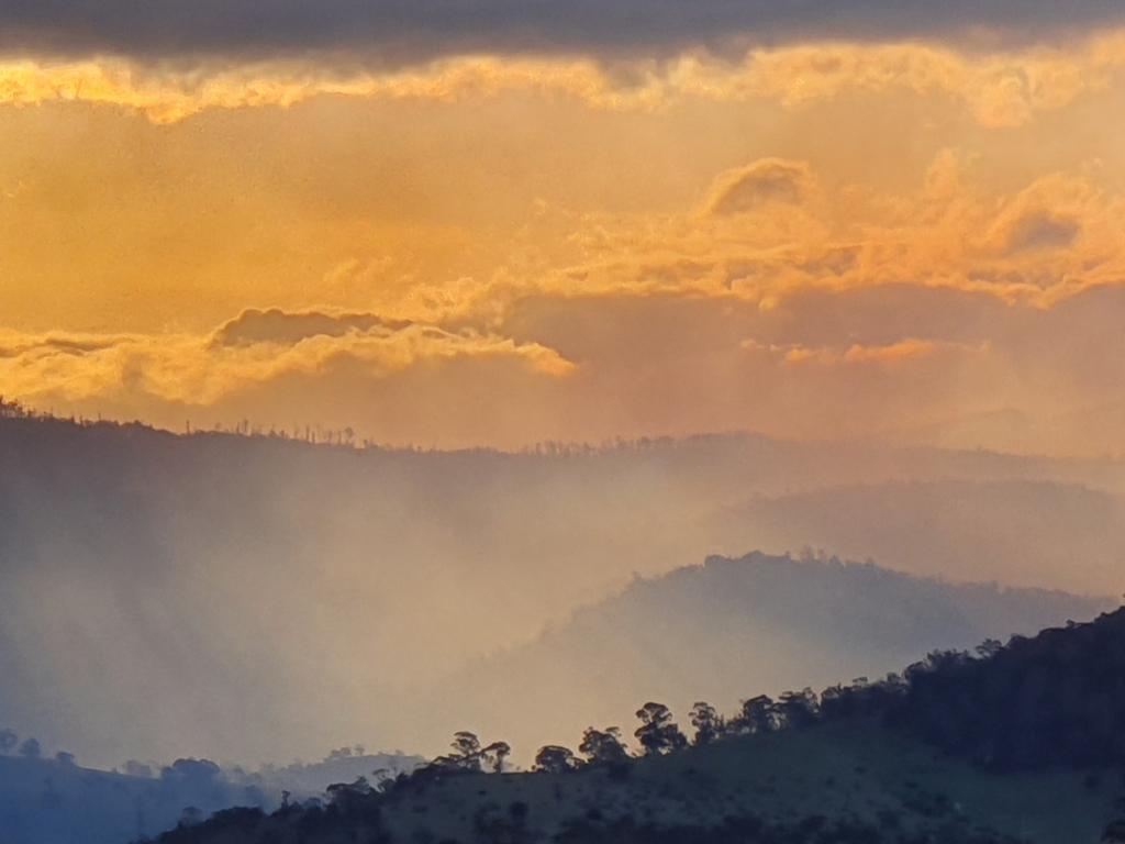 Elderslie fire taken near Broadmarsh. Picture: JASE EVANS