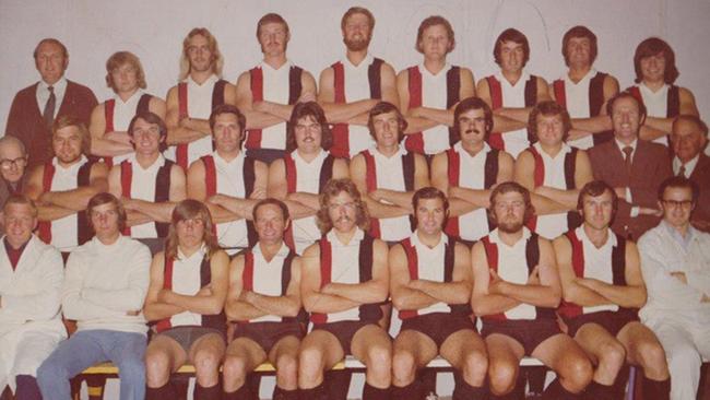 Pinnaroo players and officials in one of the club’s earlier guernseys.