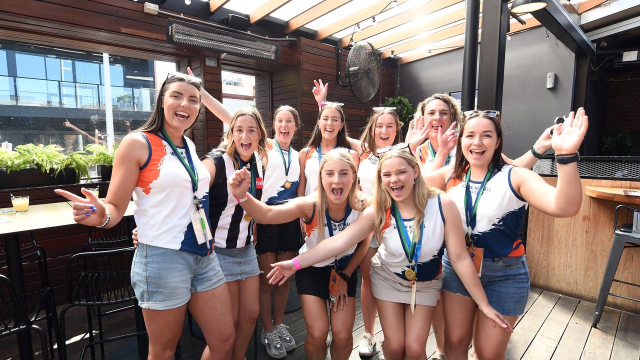 Bendigo Netball Team. AFL GF in Geelong.