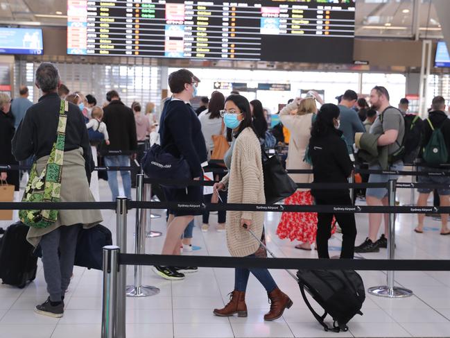 NSW Health Minister Brad Hazzard has defended screening on travellers from Mlebourne at Sydney Domestic Airport. Picture: Tim Hunter.