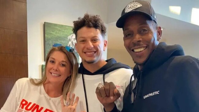 Patrick Mahomes with his parents, Pat Sr. and Randi. Picture: Twitter