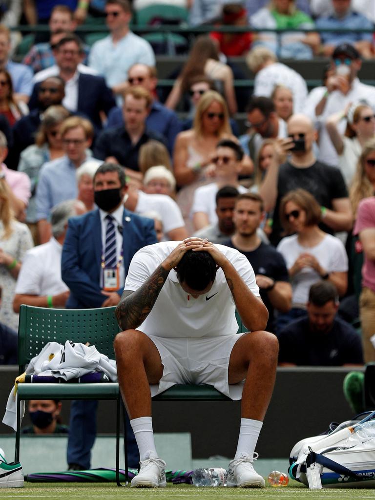 Nick Kyrgios withdraws from the match.