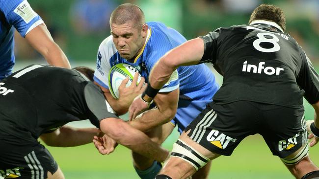 Matt Hodgson in action for the Western Force against the Crusaders.
