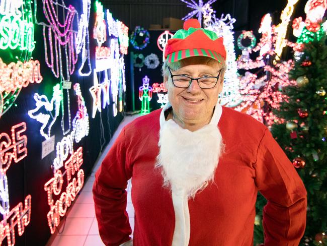 COPYRIGHT WARNING FOR MORETON LIFE ONLY. Phone Kylie Knight 3480 8226. Tim Brinums at his Christmas Alight shop, Everton Hills.