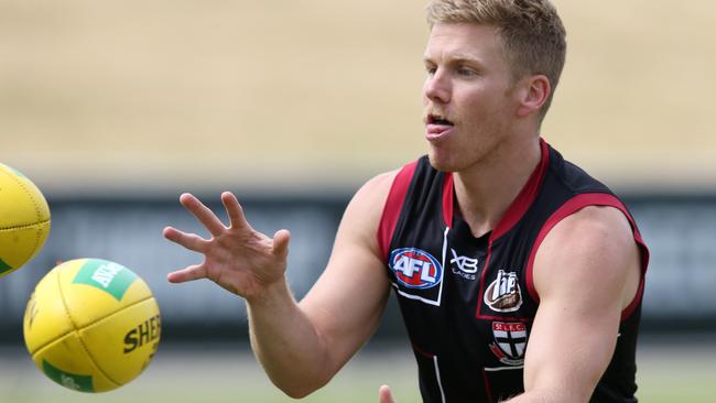 We’re not sure when we’ll see Dan Hannebery in action for St Kilda. Picture: Michael Klein