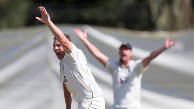 Jon Holland tore through Queensland in the second innings. Picture: AAP