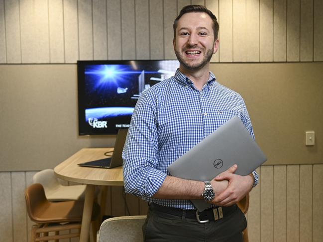 HOLDING FOR DEFENDING AUSTRALIA - DO NOT USE PRIOR .  CANBERRA, Australia, NewsWire Photos. May 14, 2024: KBR's Space, Cyber and Information Systems program lead, Izaak Gurney leads at KBR offices in Canberra. Picture: NCA NewsWire / Martin Ollman