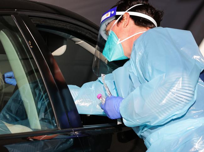 SYDNEY, AUSTRALIA - SEPTEMBER 28, 2020: A Nurse is seen performing a covid test at the Bondi Beach Drive thru Covid 19 Testing clinic, with only 150 people being tested today at Bondi Beach in Sydney, Australia, on SEPTEMBER 28 2020. Picture: NCA Newswire / Gaye Gerard