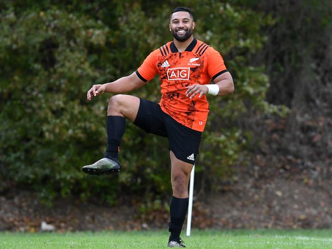 New Zealand All Blacks player Lima Sopoaga is seen during a training session in Brisbane, Thursday, October 19, 2017. The All Blacks will meet the Australian Wallabies for their third Bledisloe Cup match at Suncorp Stadium on Saturday. (AAP Image/Dan Peled) NO ARCHIVING