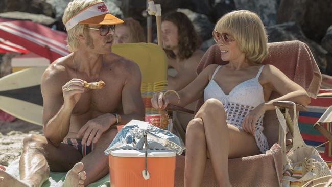 Swinging Safari features an all-star Australian cast including Guy Pearce, Kylie Minogue, Asher Keddie, Julian McMahon, Radha Mitchell