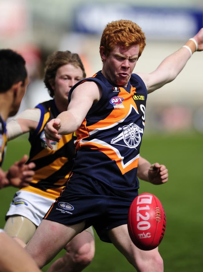 Darcy Bailey playing for Calder Cannons in the 2011 TAC CUP preliminary final.