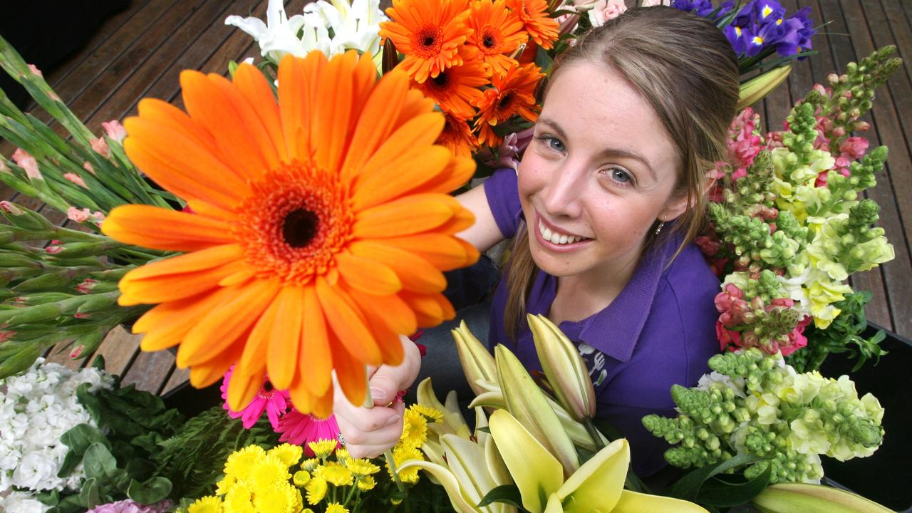 Carnival of flowers Toowoomba promo in Queen St Mall. Sophie Best from Toowoomba.