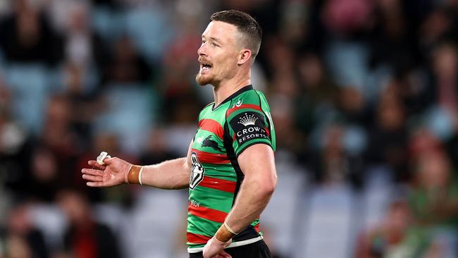 SYDNEY, AUSTRALIA - AUGUST 18: Damien Cook of the Rabbitohs talks to the referee during the round 23 NRL match between the South Sydney Rabbitohs and the Penrith Panthers at Accor Stadium, on August 18, 2022, in Sydney, Australia. (Photo by Cameron Spencer/Getty Images)