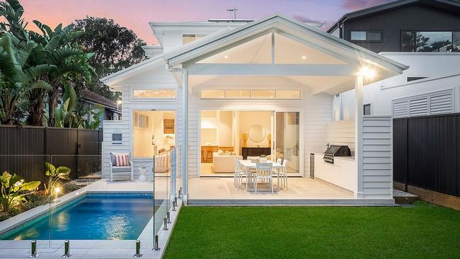 13A Roberts St, Jannali sold for $300,000 more than it’s similar neighbour did in February.