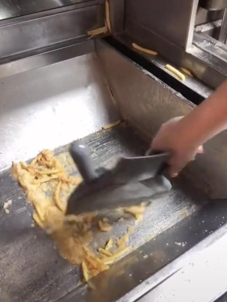 A huge layer of fat, sloppy potato and salt coated the tray. Picture: TikTok/maccaschick