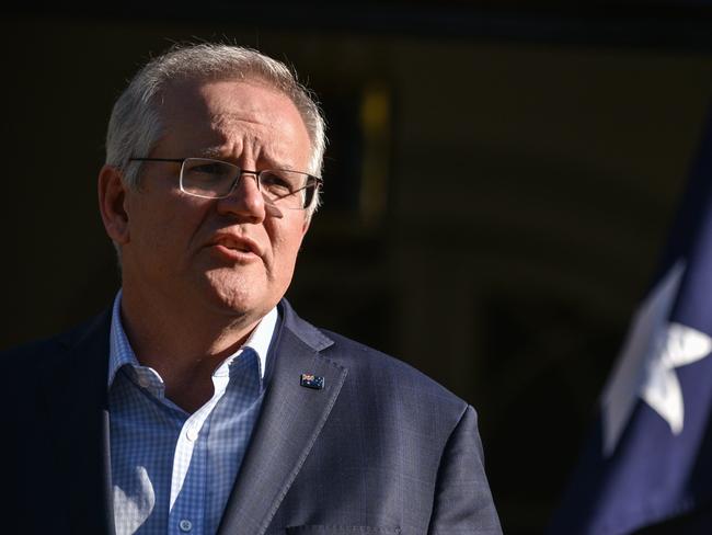 PM and Albanese lose support to minor parties