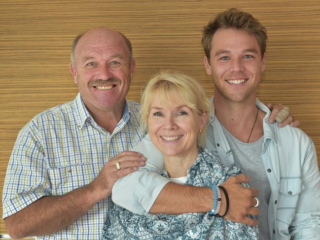 Lincoln Lewis (right) has strongly sided with his mother. Photo: Brett Wortman / Sunshine Coast Daily