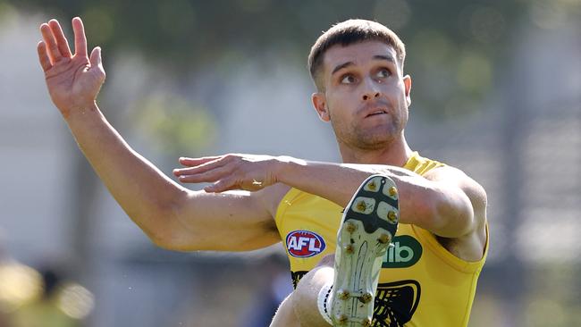 MELBOURNE . 08/02/2023.  AFL.  Richmond training at Punt Road Oval.  Richmonds Jayden Short during todays training session  . Pic: Michael Klein