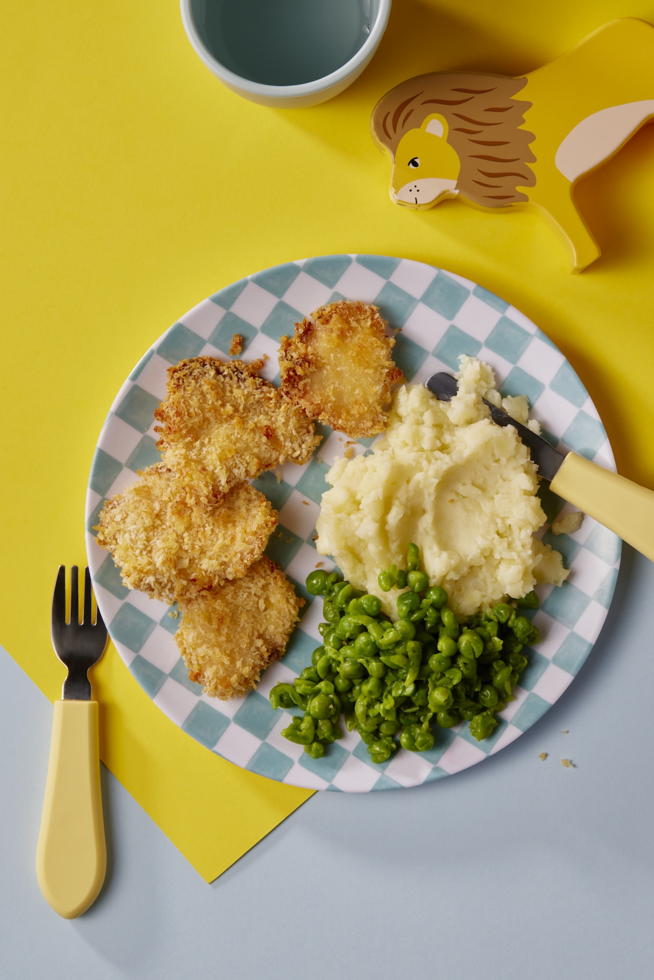 Chicken, mash and peas is one of many dishes that features in the cookbook. Picture: Supplied.