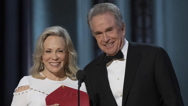 THE OSCARS(r) - The 89th Oscars(r)  broadcasts live on Oscar(r) SUNDAY, FEBRUARY 26, 2017, on the ABC Television Network. (Eddy Chen/ABC via Getty Images) FAYE DUNAWAY, WARREN BEATTY